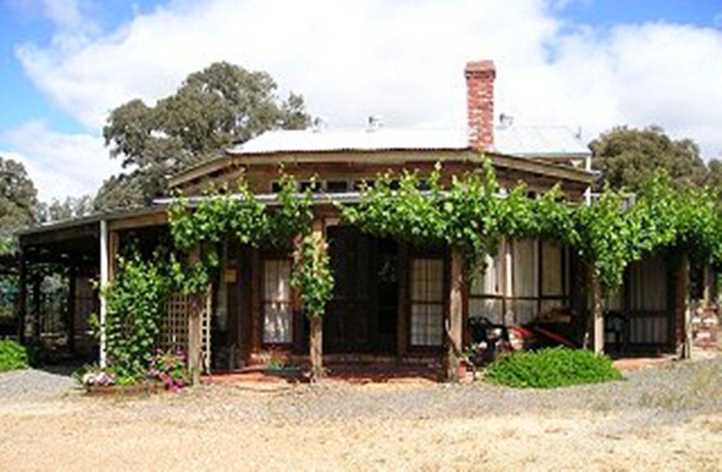 Moonbeam Cottages & Rainbow Cafe Moonambel Exterior photo